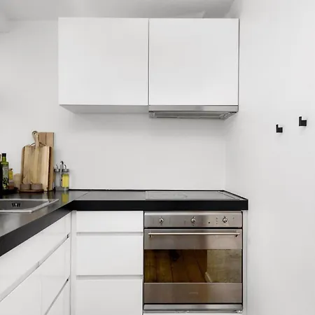 Luxe Apartment *